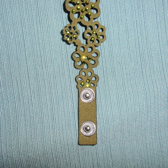 18mm Snap Bracelet Jewelry Bundle With 4 Snaps Rose Flowers - Picture 4 of 12